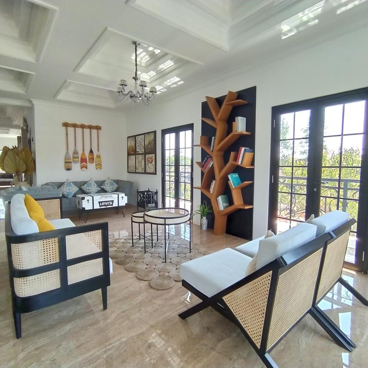 Villa Kota Bunga Malini 7 Cinengangirang Bagian luar foto